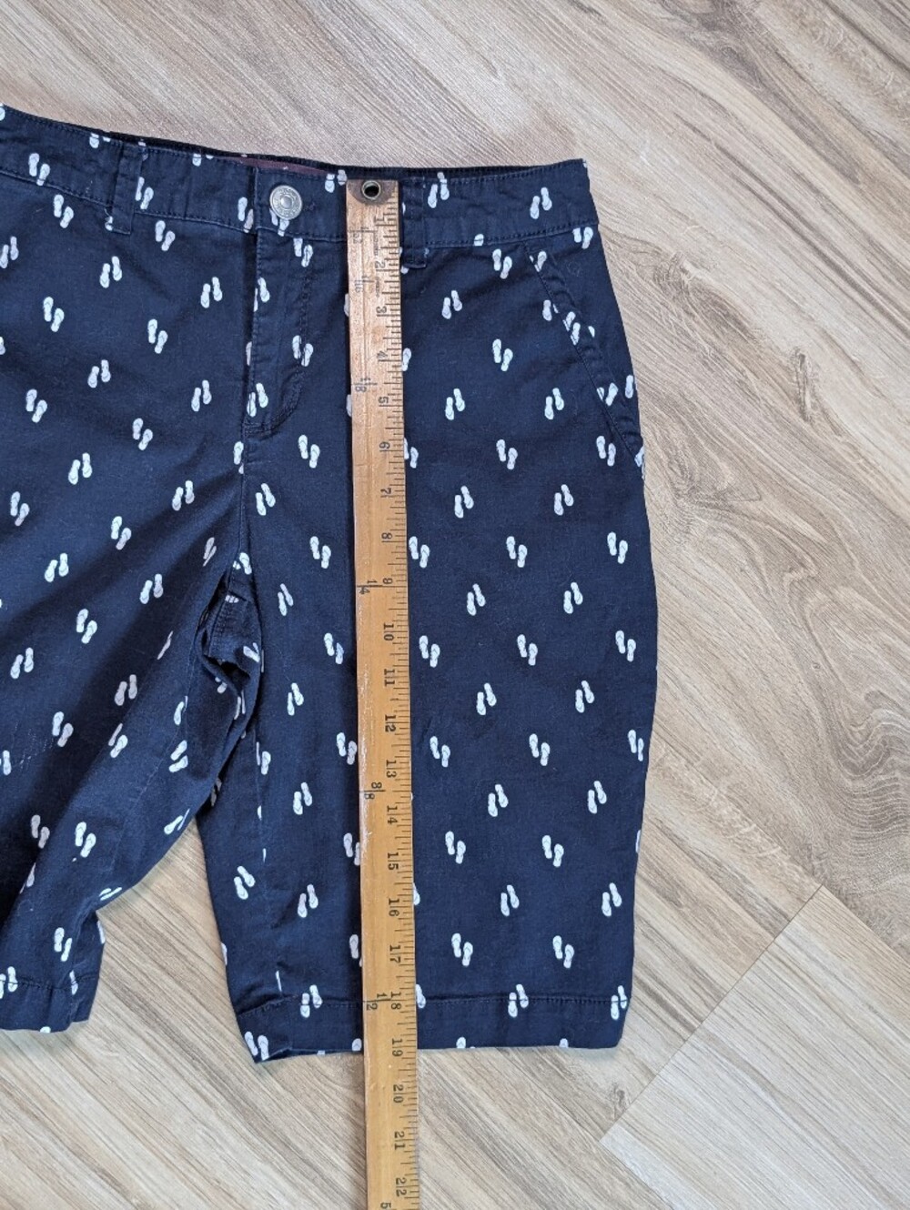 Gloria Vanderbilt' Cotton Blend Navy Shorts/Flip Flops Women's Size 6 - Picture 6 of 9